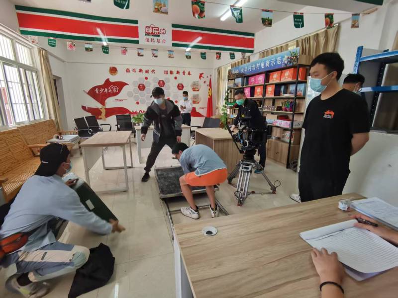 门源广告片拍摄公司：极简主义践行者，少即是多的视觉哲学